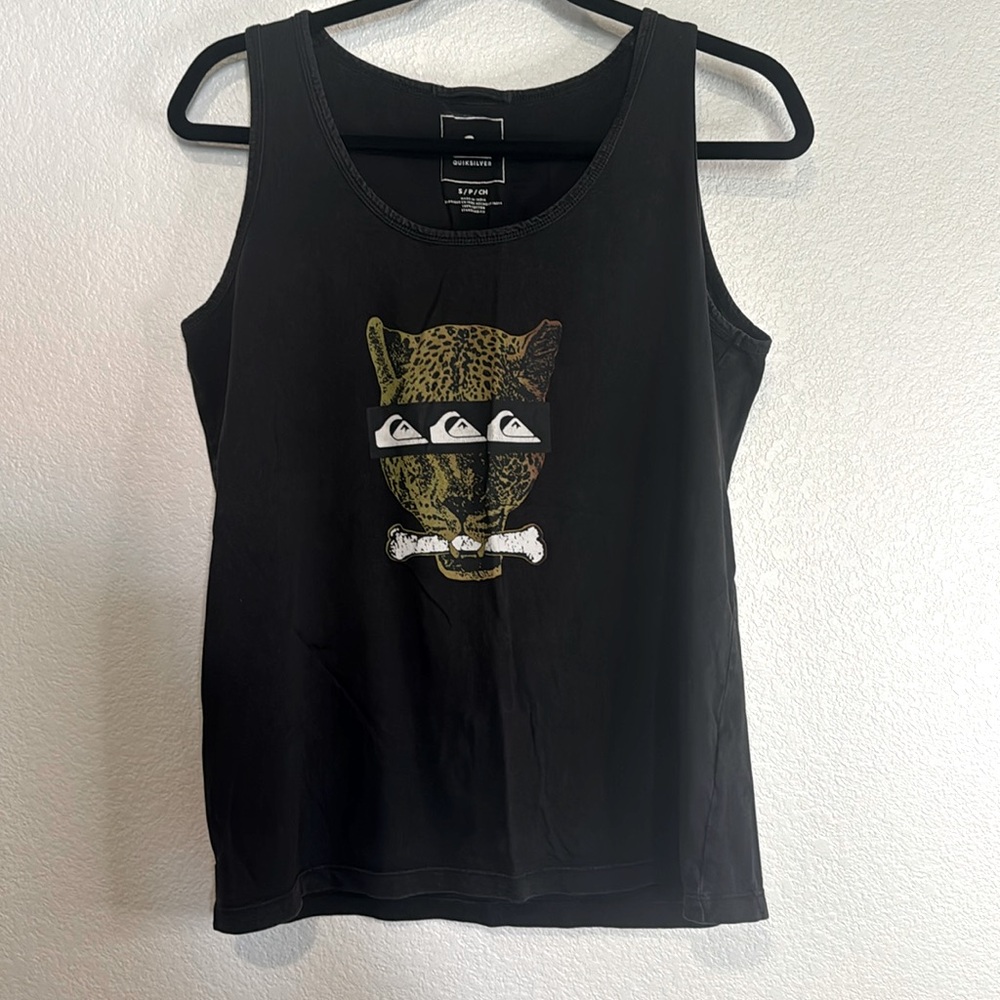 Quicksilver Distressed Cheetah Bone tank - size small